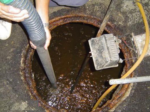 后安镇隔油池清理